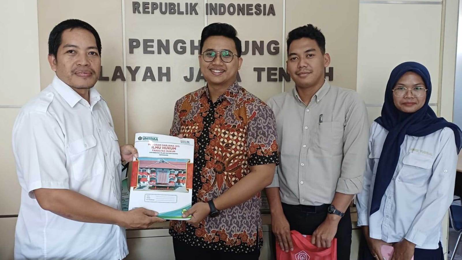 FH Unissula Visits the Central Java Judicial Commission Liaison Office to Discuss Cooperation and Institutional Outreach