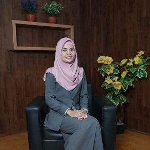 Dr. Ida Musofiana, S.H., M.H.