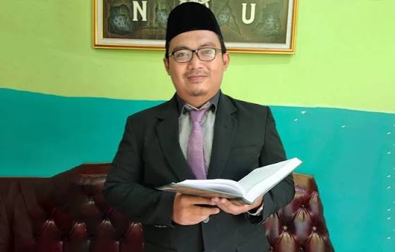 Dr. Muchamad Coirun Nizar, S.H.I., S.Hum., M.H.I.